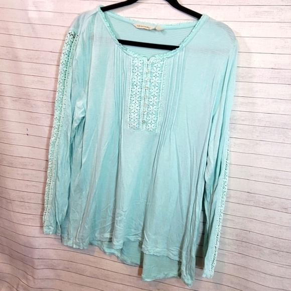 Soft Surroundings Cecelia Embroidered Long Sleeve Tunic in Mint, sz Medium - Picture 2 of 12